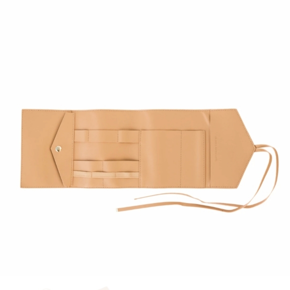 Glass Ladder electronic organizer from Alltrue Causebox - Picture 3 of 8